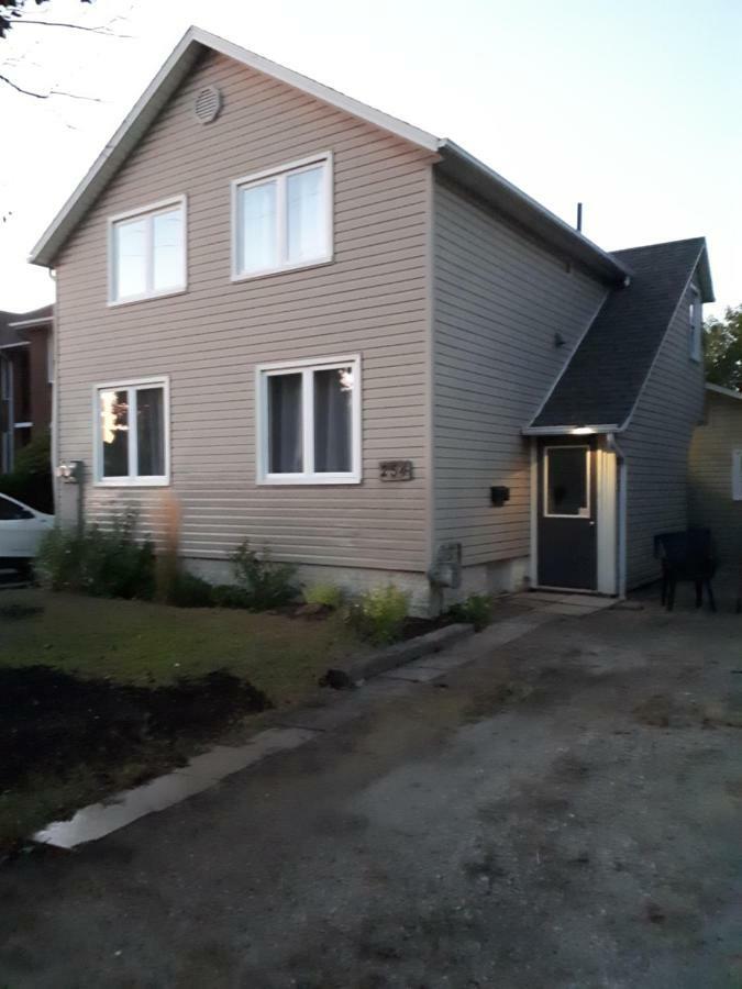 Willow B Inn Kingsville Екстер'єр фото